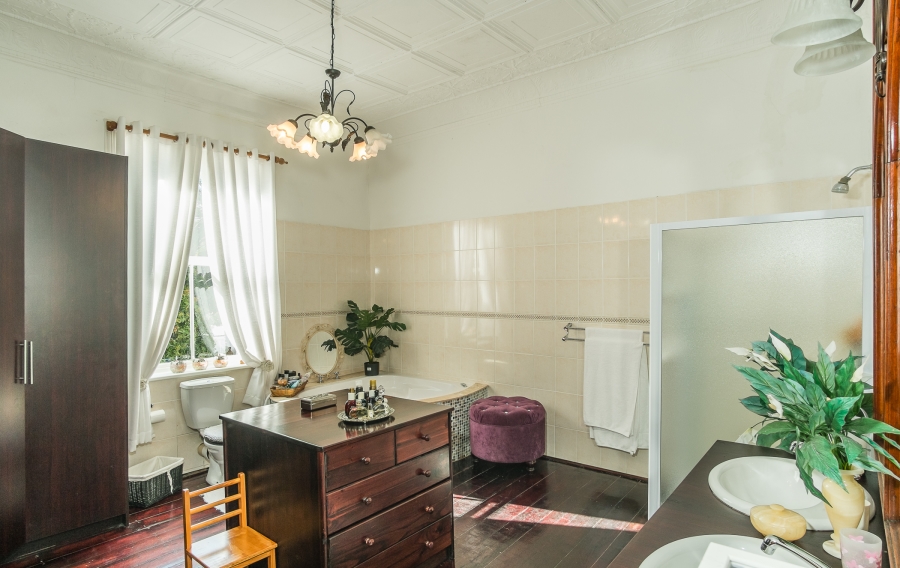 4 Bedroom Property for Sale in Claremont Western Cape